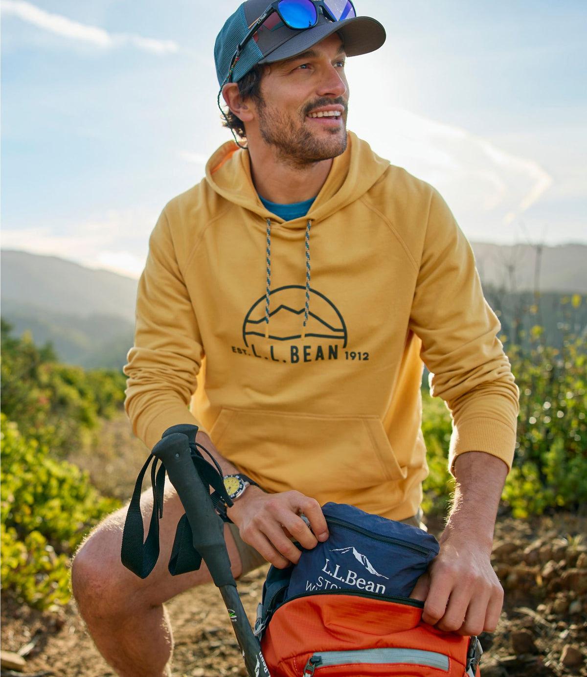Men's Bean's Comfort Camp Hoodie, Graphic