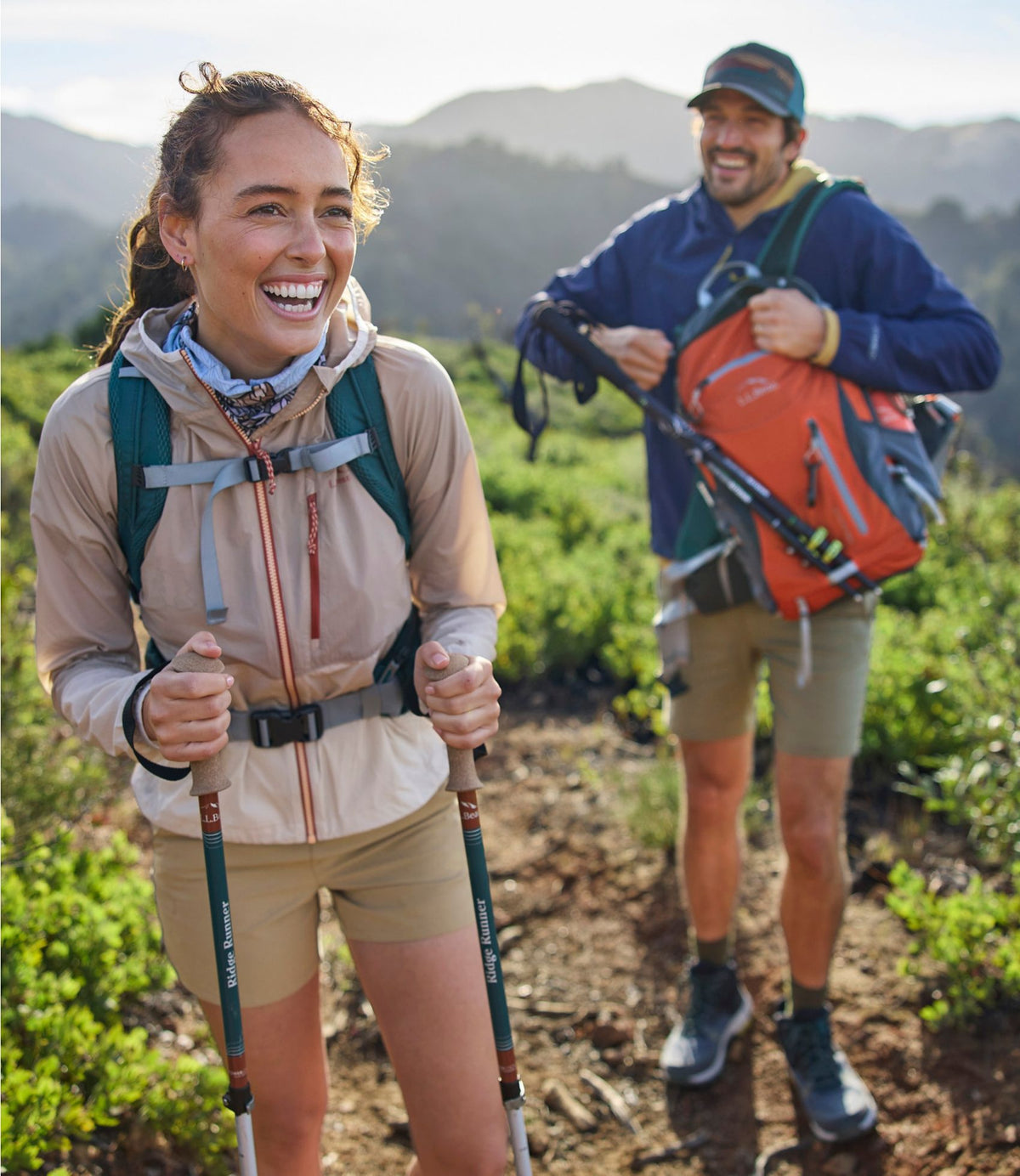 Women's Stowaway Windbreaker