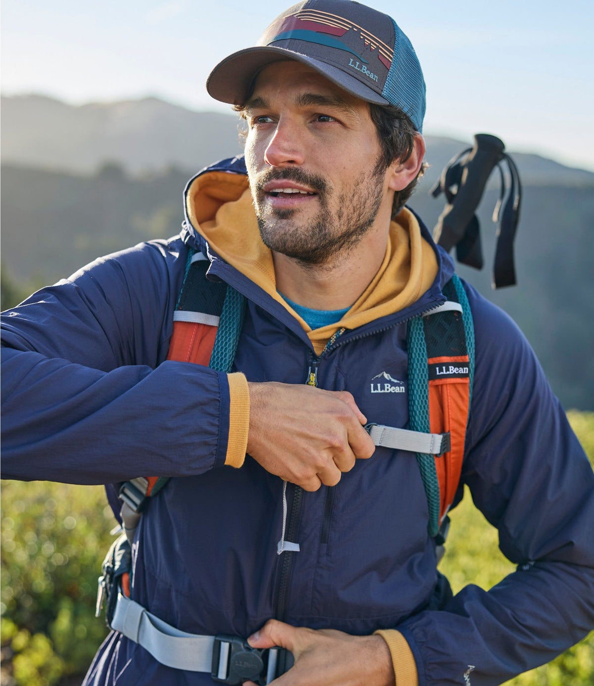 Men's Stowaway Windbreaker
