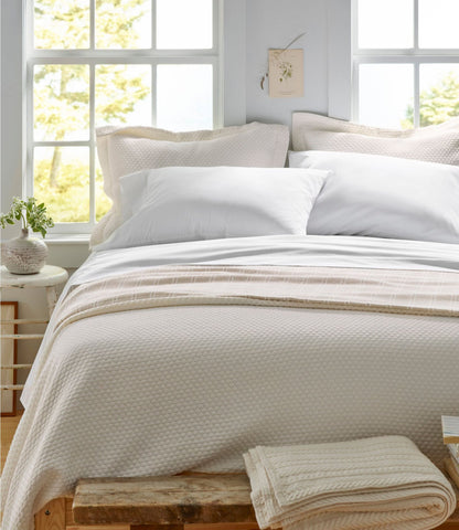 Organic Honeycomb Matelassé Coverlet