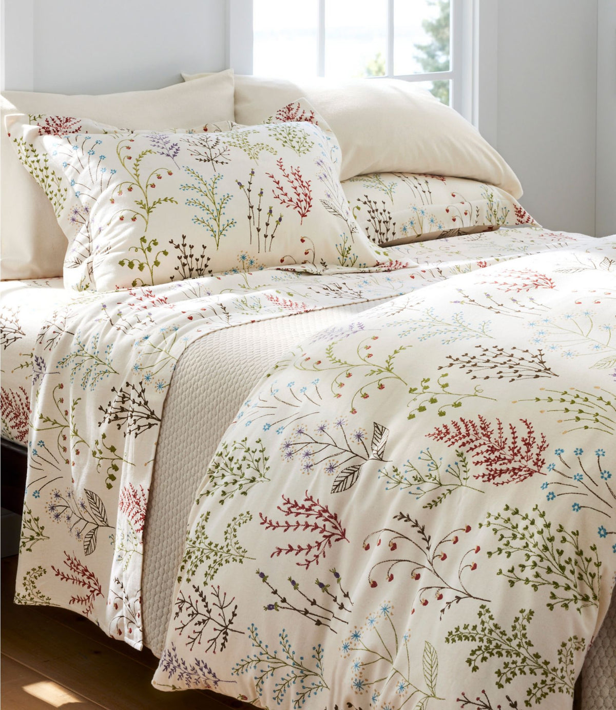 Botanical Floral Flannel Comforter Cover Collection