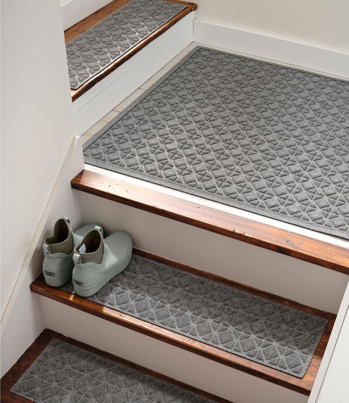 Everyspace Recycled Waterhog Mat, Square, Tiles
